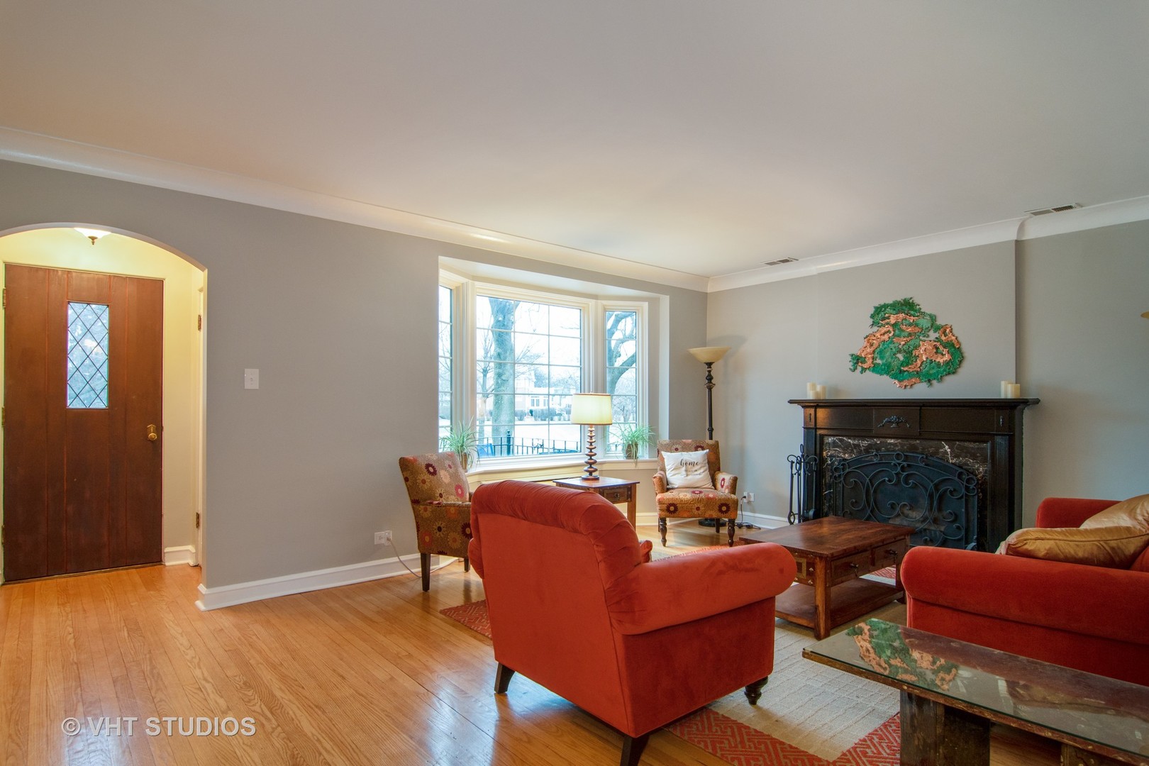 178 Akenside Road Riverside, IL 60546 - Photo 2 of 19