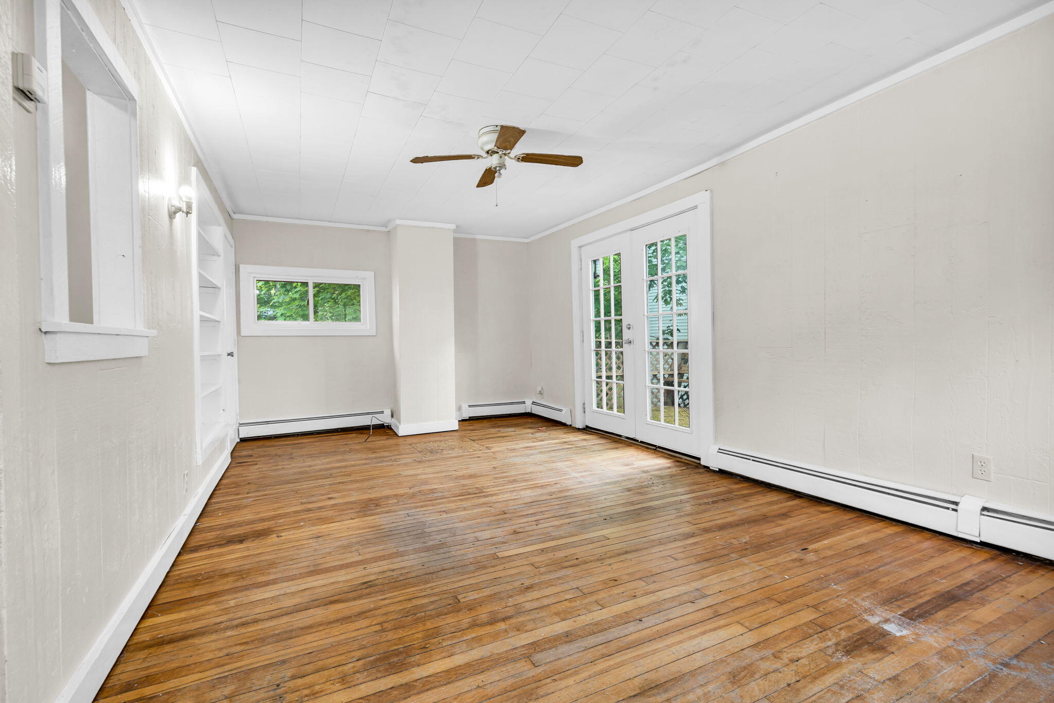 44 Spring Street Gardiner, ME 04345 - Photo 6 of 23 4-web-or-mls-DSC00545