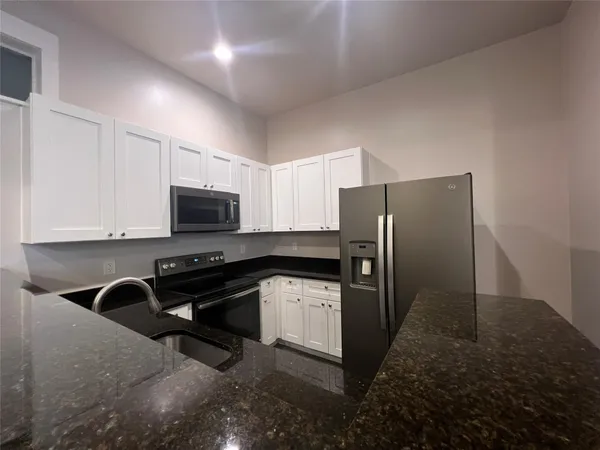 $1,100 | 809 Vance Street, Unit 108, Taylor, TX 76574