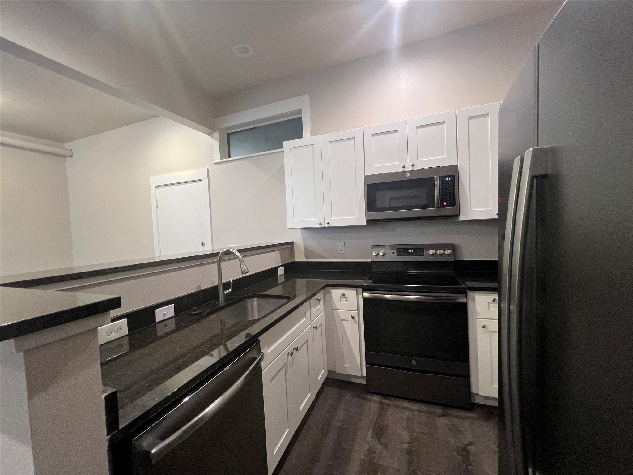 809 Vance Street, Unit 108 Taylor, TX 76574 - Photo 4 of 7