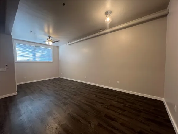 $1,100 | 809 Vance Street, Unit 108, Taylor, TX 76574