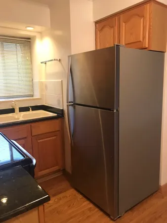 $1,600 | 1425 West Touhy Avenue, Unit 103, Park Ridge, IL 60068