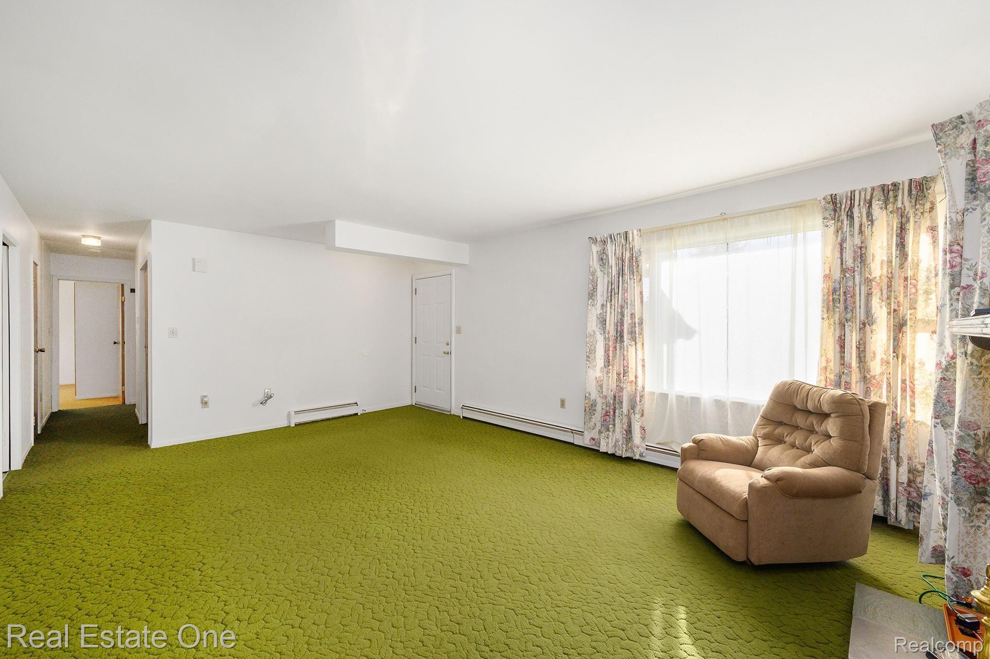 29595 Hickey Road New Baltimore, MI 48051 - Photo 3 of 31 29595-Hickey_5.jpg