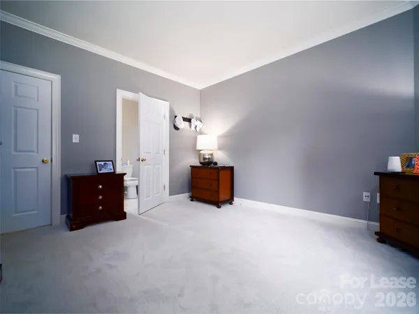 $2,395 | 5609 Fairview Road, Charlotte, NC 28209