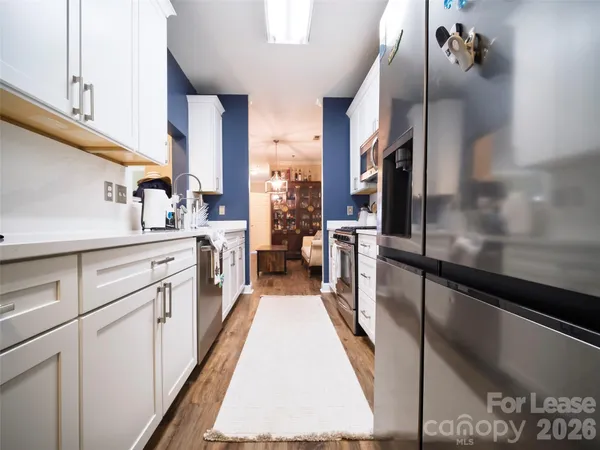 $2,395 | 5609 Fairview Road, Charlotte, NC 28209