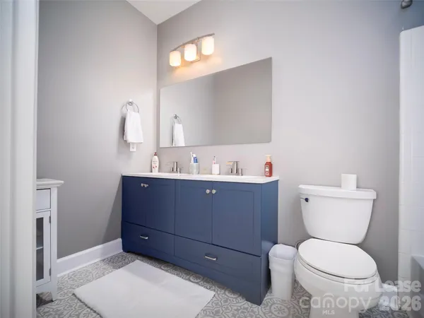 $2,395 | 5609 Fairview Road, Charlotte, NC 28209