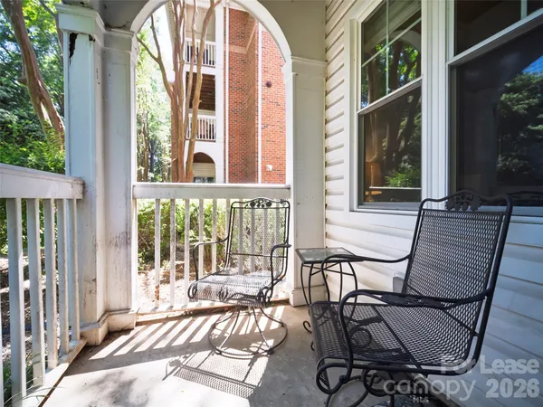 $2,395 | 5609 Fairview Road, Charlotte, NC 28209