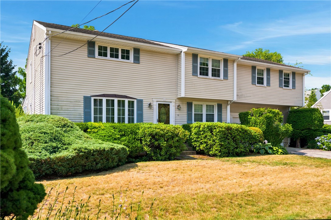 16 Old Simmonsville Road Johnston, RI 02919 - Photo 3 of 37