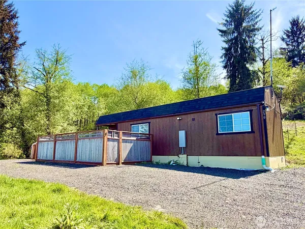 $235,000 | 290 State Route 6, Raymond, WA 98577