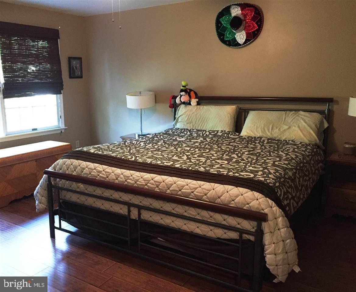 1922 Deer Path Road Harrisburg, PA 17110 - Photo 8 of 18 Gallery Image 8