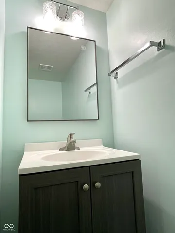 $349,500 | 6389 Hillview Circle, Fishers, IN 46038