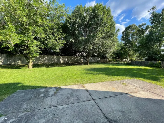 $349,500 | 6389 Hillview Circle, Fishers, IN 46038