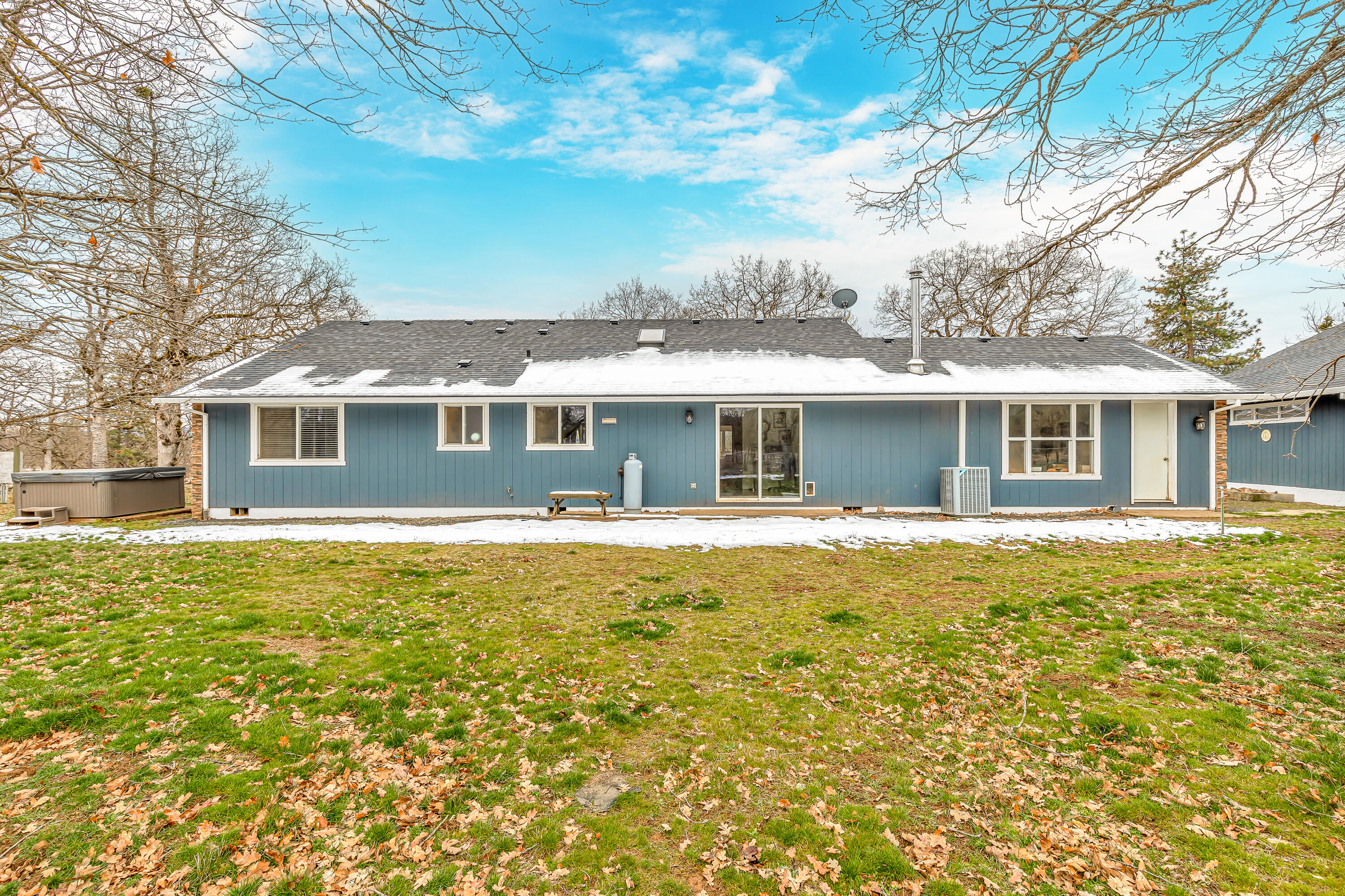 11001 Meadows Road White City, OR 97503 - Photo 27 of 60 9R9A6314