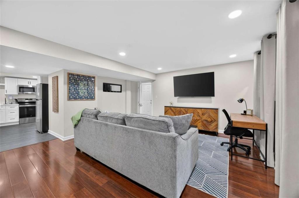 4421 Buckingham Circle Decatur, GA 30035 - Photo 21 of 30 Gallery Image 21
