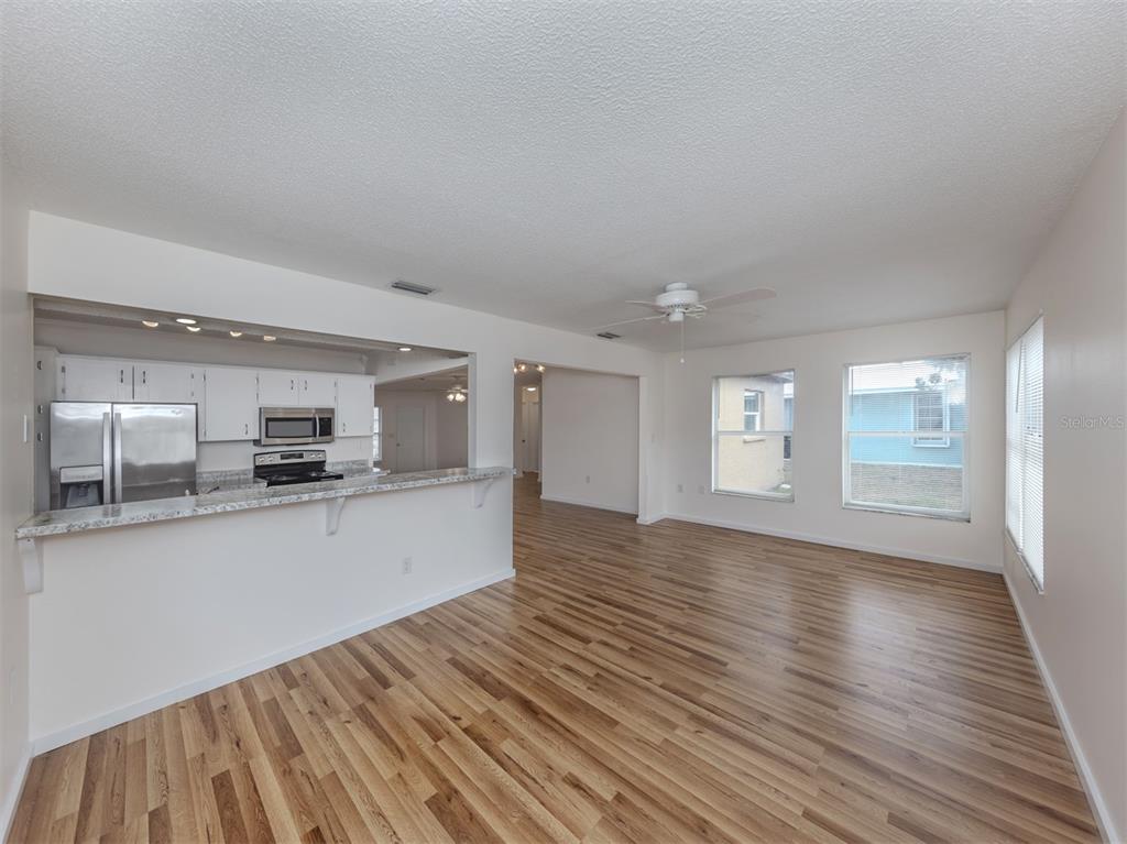 1215 Mango Avenue Venice, FL 34285 - Photo 11 of 64