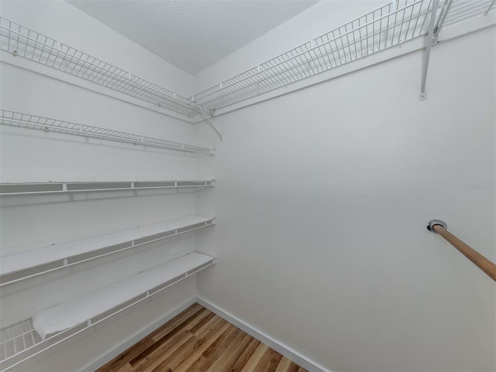 1215 Mango Avenue Venice, FL 34285 - Photo 14 of 64