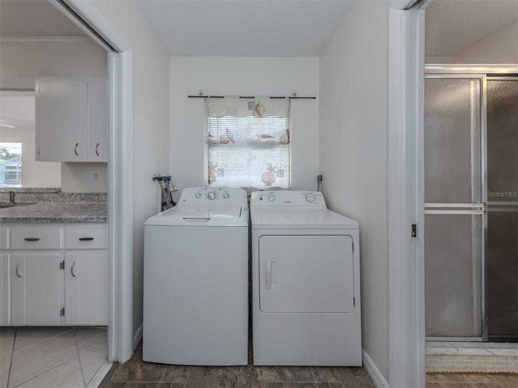 1215 Mango Avenue Venice, FL 34285 - Photo 21 of 64