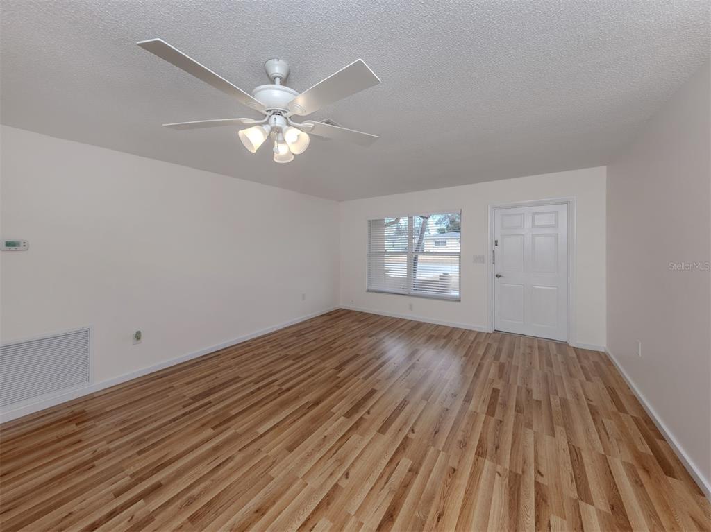 1215 Mango Avenue Venice, FL 34285 - Photo 27 of 64