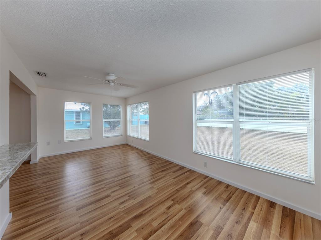 1215 Mango Avenue Venice, FL 34285 - Photo 29 of 64