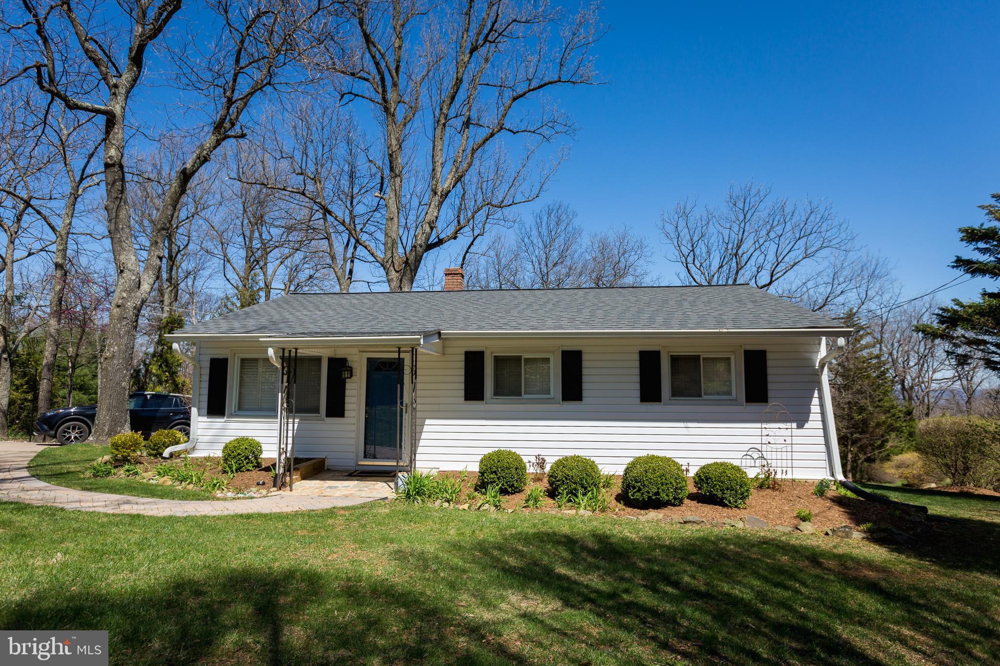 18490 Blue Ridge Mountain Road Bluemont, VA 20135 - Photo 29 of 87 Second tenant home.