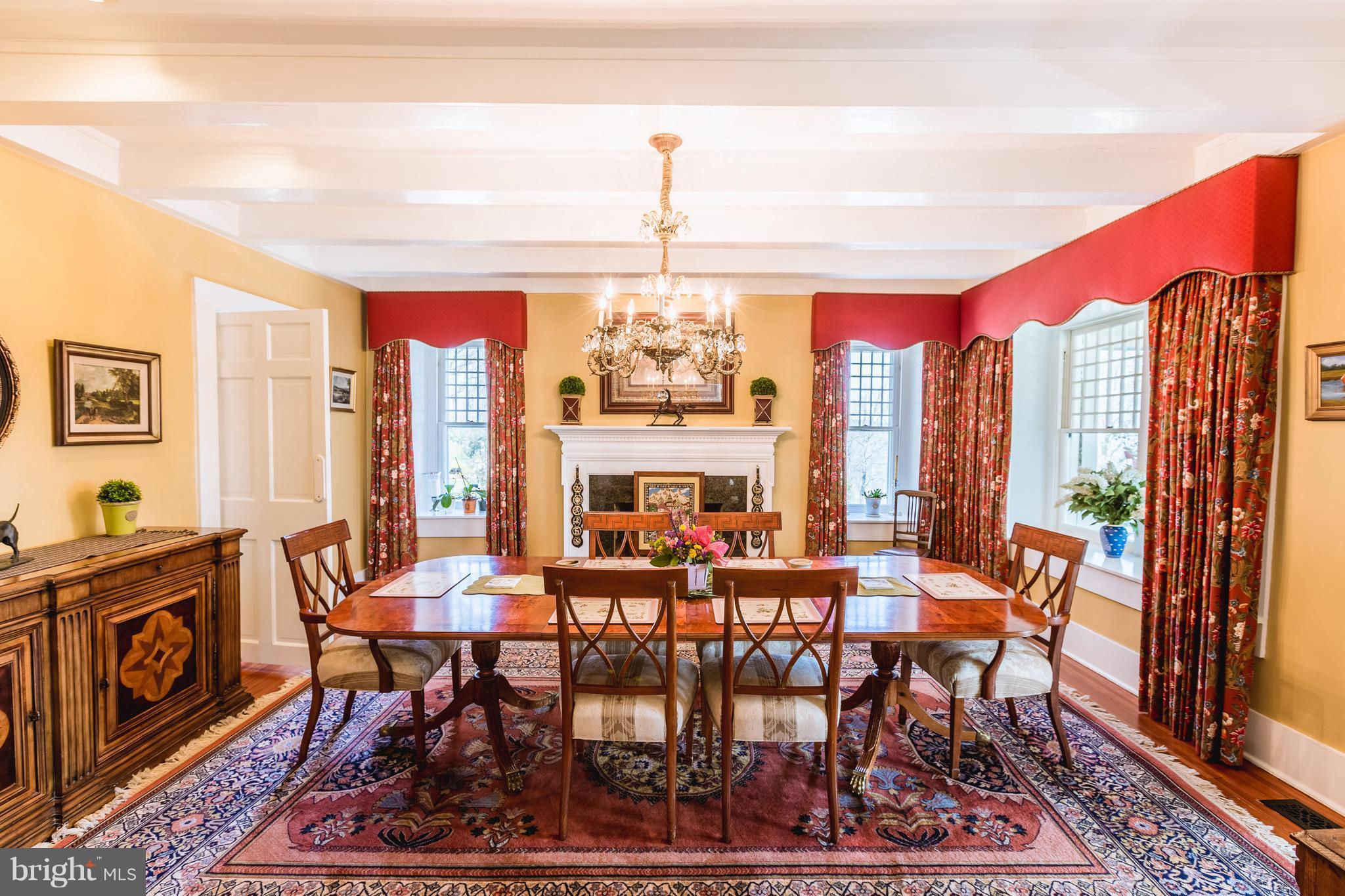 18490 Blue Ridge Mountain Road Bluemont, VA 20135 - Photo 39 of 87 Dining room for entertaining large parties.