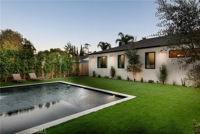 $2,985,000 | 15719 Hartsook Street, Encino, CA 91436