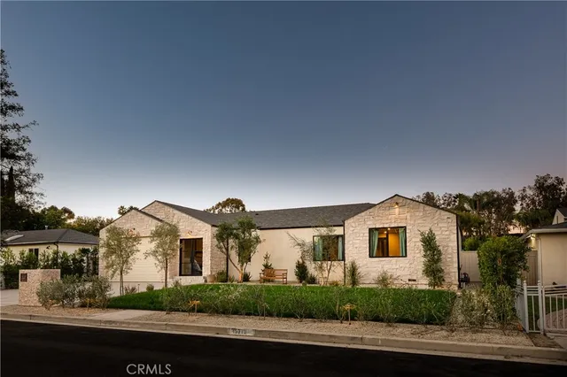 $2,985,000 | 15719 Hartsook Street, Encino, CA 91436