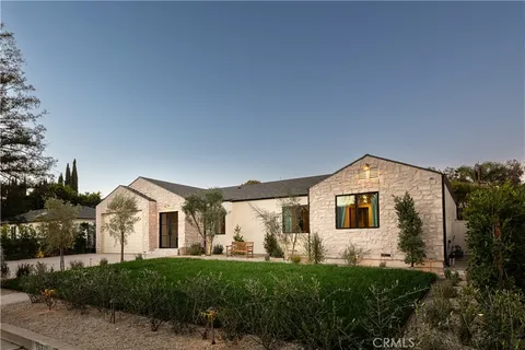 $2,985,000 | 15719 Hartsook Street, Encino, CA 91436