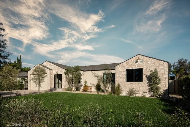 $2,985,000 | 15719 Hartsook Street, Encino, CA 91436