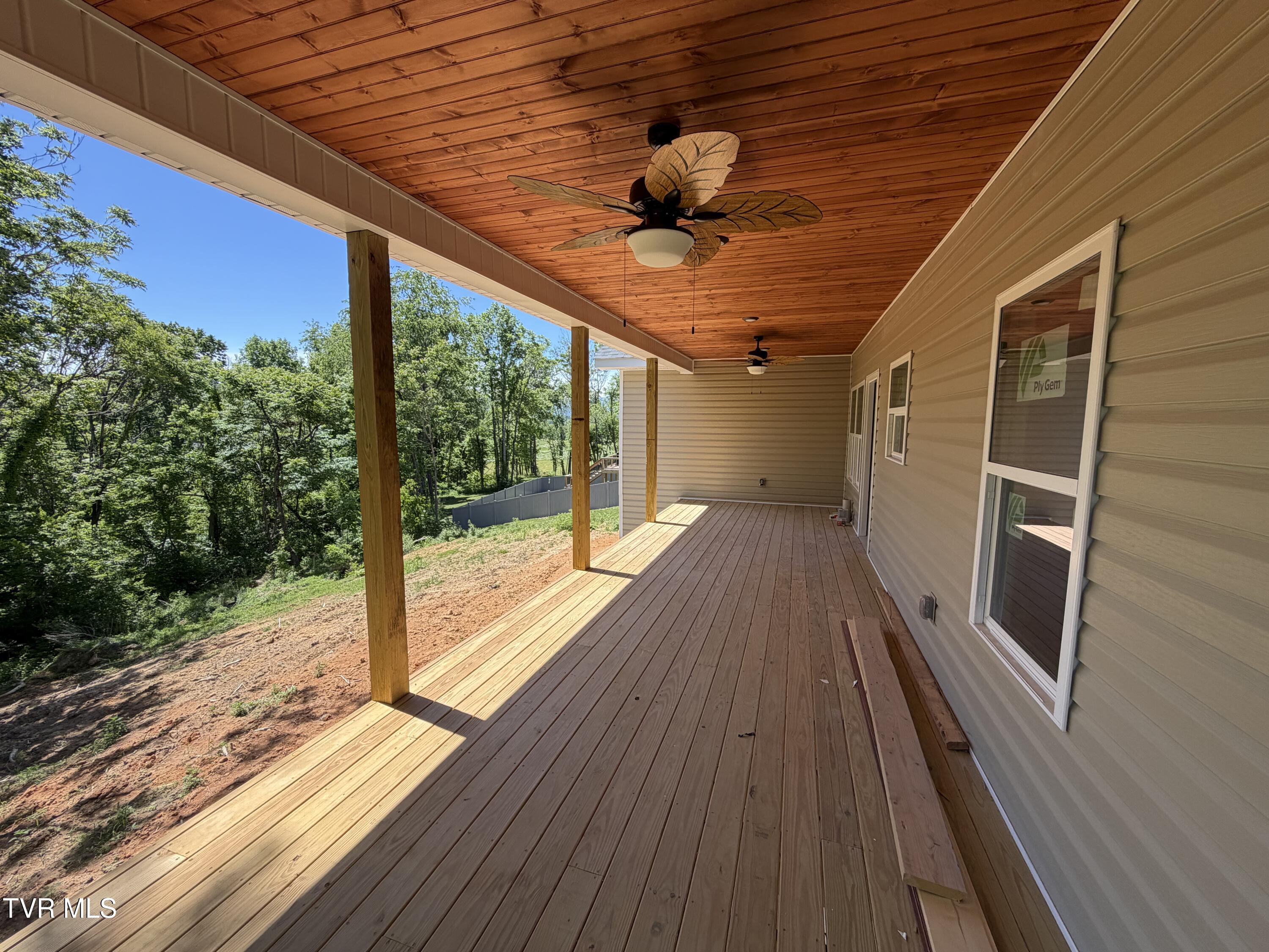 161 Paynetown Road Telford, TN 37690 - Photo 21 of 36 IMG_4268
