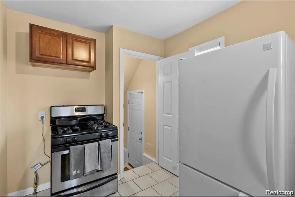 18512 Schaefer Highway Detroit, MI 48235 - Photo 3 of 11