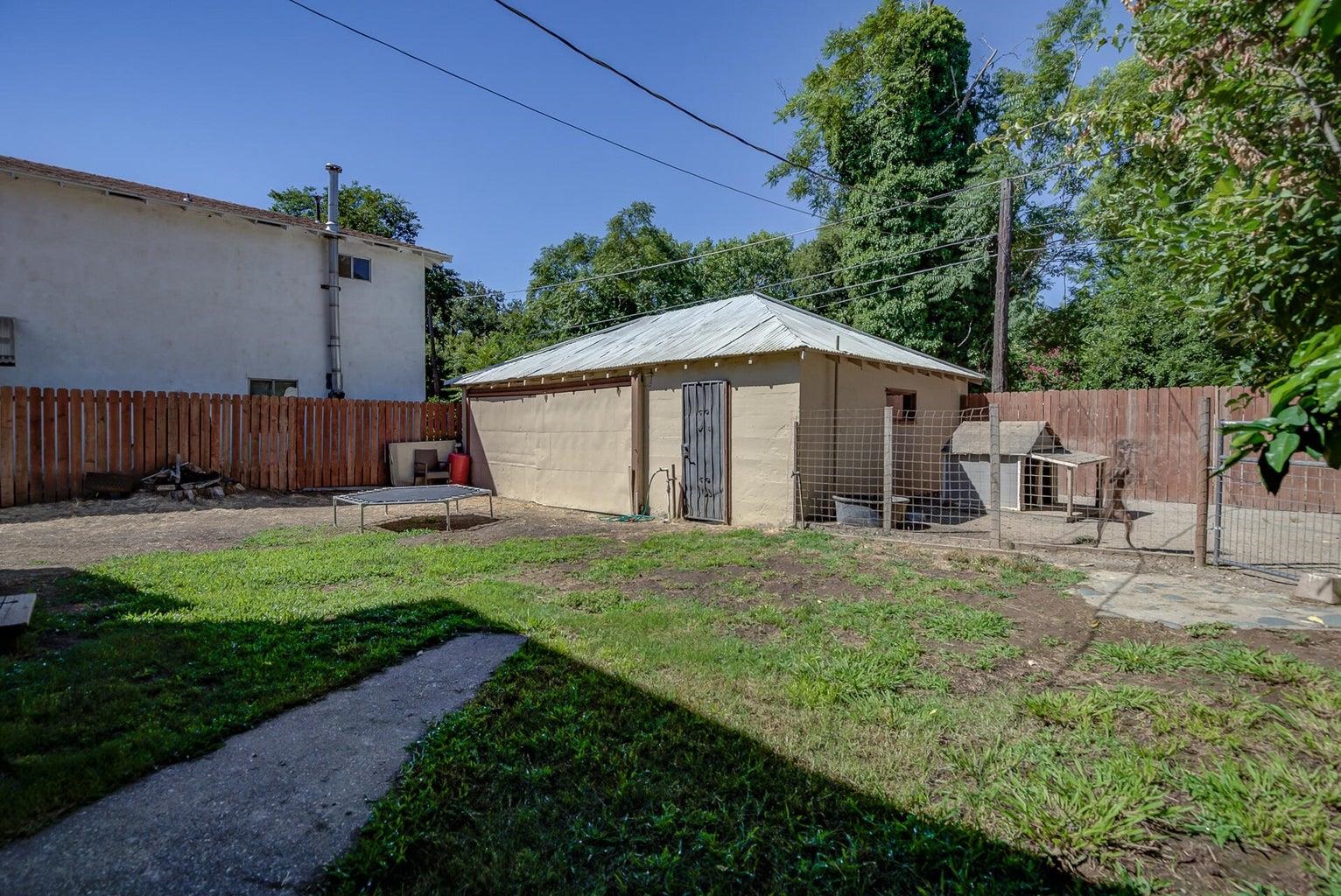 421 Lincoln Street Red Bluff, CA 96080 - Photo 38 of 41