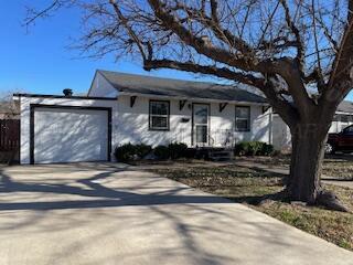 4403 Bowie Street Amarillo, TX 79110 - Photo 4 of 20 IMG_0384