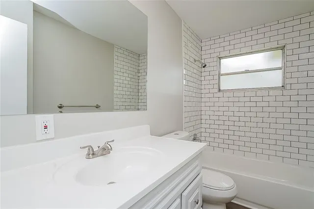 $2,325 | 1301 Wood Avenue, Clearwater, FL 33755