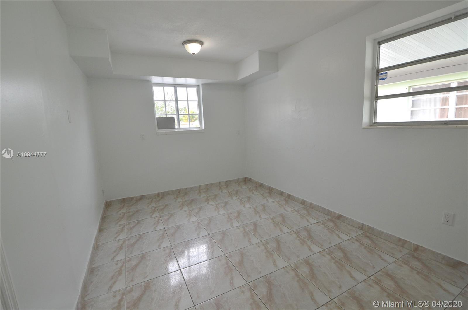 627 East 45th Street Hialeah, FL 33013 - Photo 7 of 24