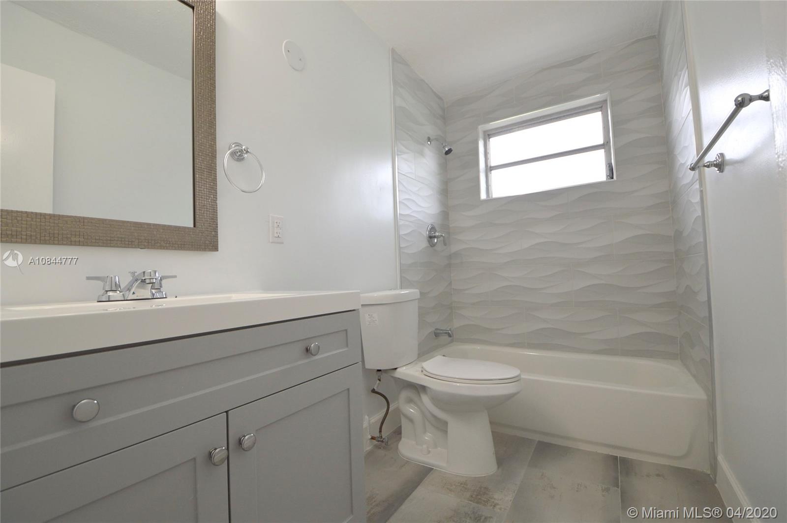 627 East 45th Street Hialeah, FL 33013 - Photo 9 of 24