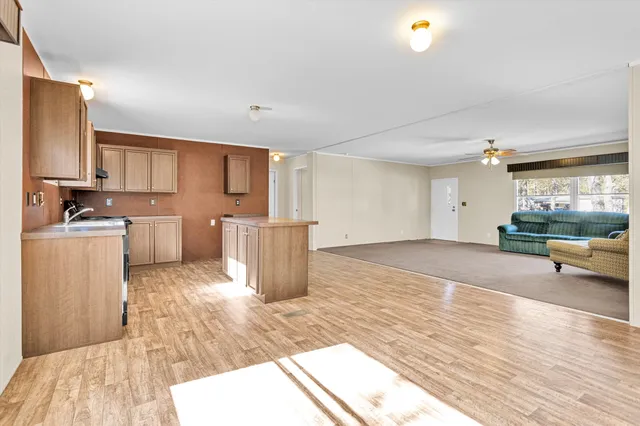 $199,000 | 32 East Lake Road, Huntsville, TX 77340