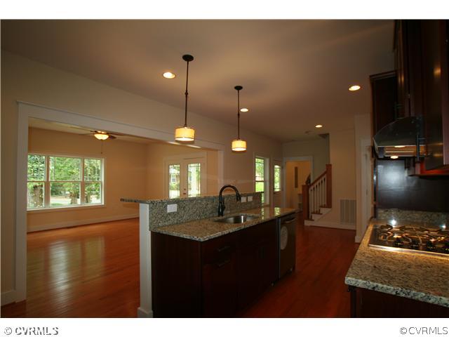 5007 Sylvan Road Richmond, VA 23225 - Photo 3 of 16 Kitchen - Kitchen opens to family room for open co