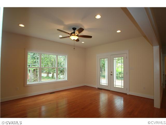 5007 Sylvan Road Richmond, VA 23225 - Photo 4 of 16 Den/Family/Great Room - recessed lighting, opens t