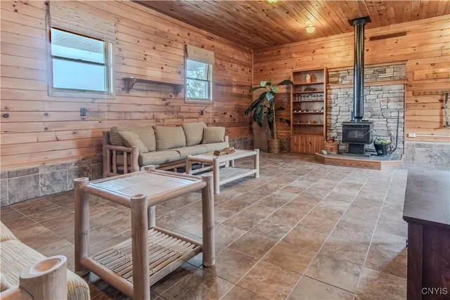 $289,000 | 23214 County Route 59, Dexter, NY 13634