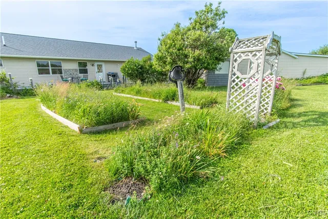 $289,000 | 23214 County Route 59, Dexter, NY 13634