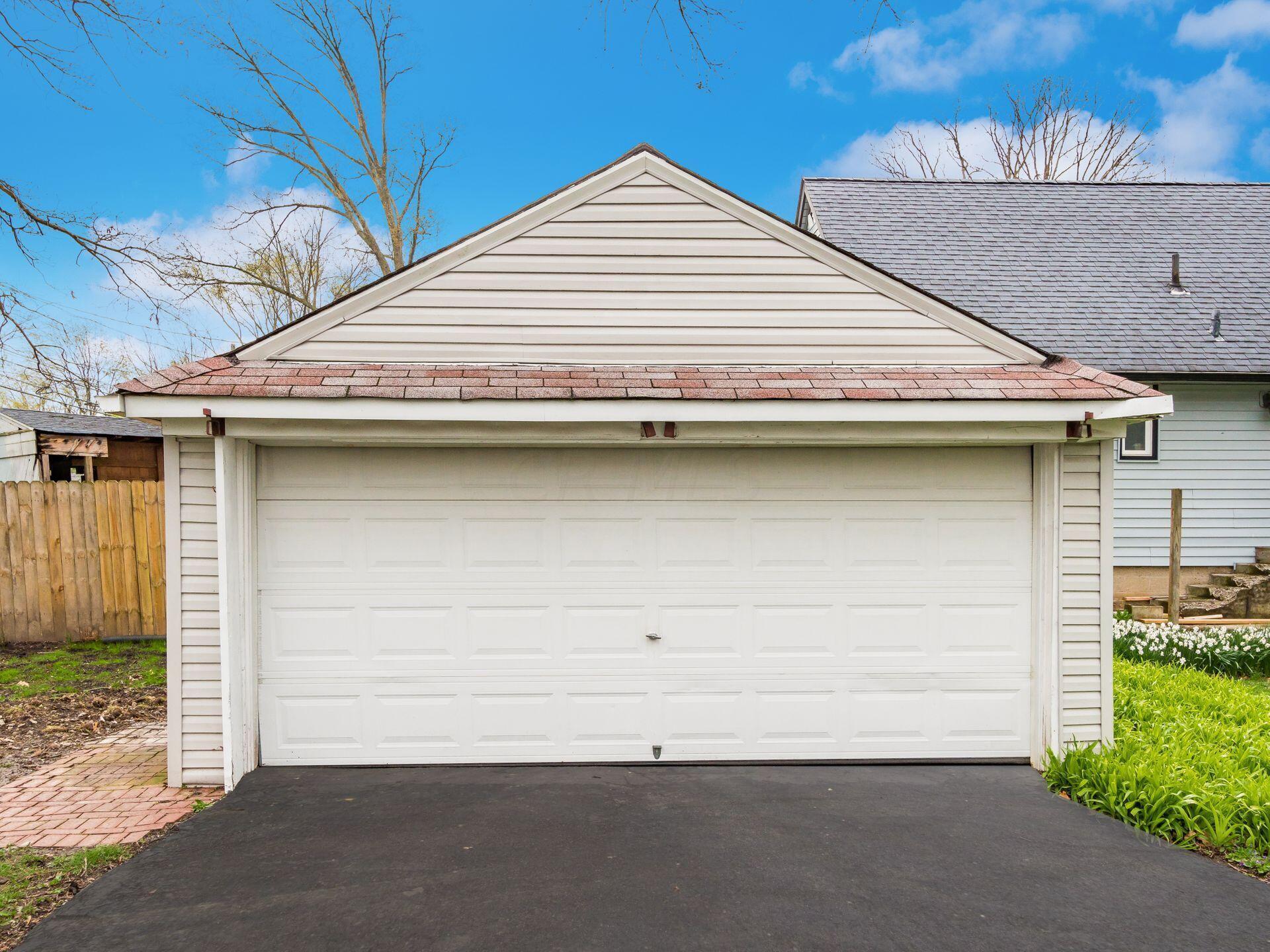376 Chase Road Columbus, OH 43214 - Photo 61 of 82 Two Car Garage