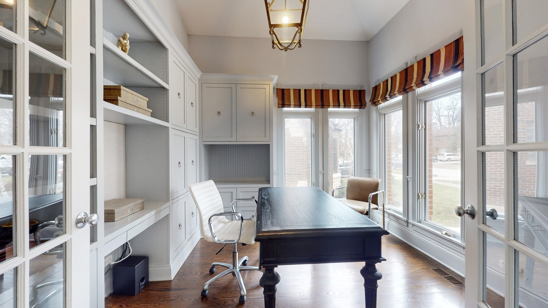930 South Hamlin Avenue Park Ridge, IL 60068 - Photo 4 of 45 Gallery Image 4