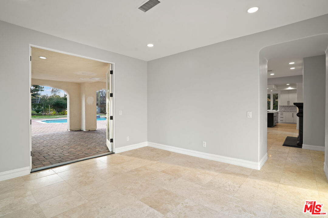 5309 Louise Avenue Encino, CA 91316 - Photo 15 of 38