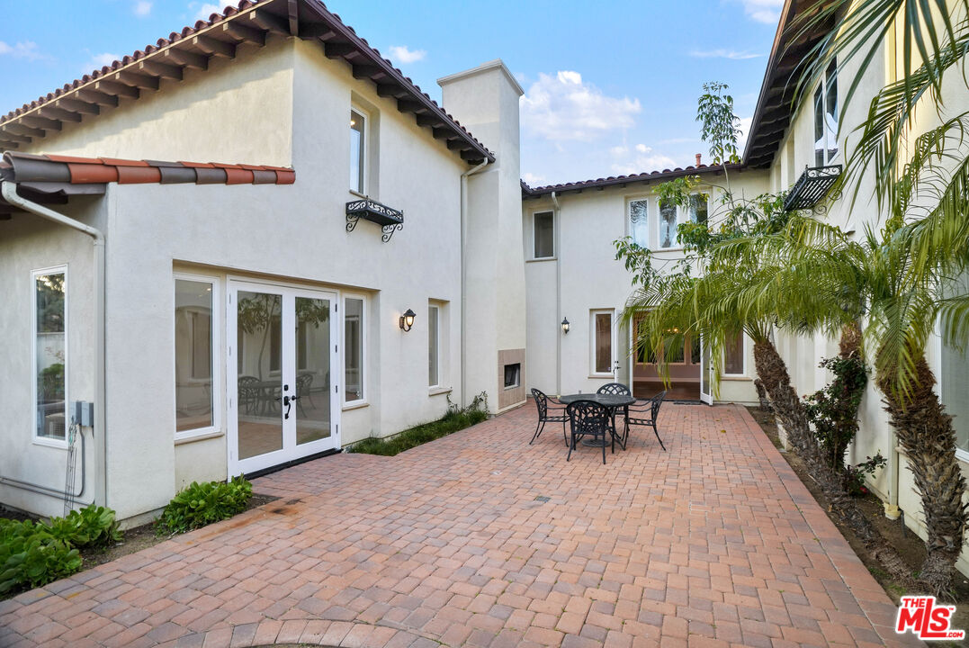 5309 Louise Avenue Encino, CA 91316 - Photo 7 of 38 a view of a house with backyard and sitting area
