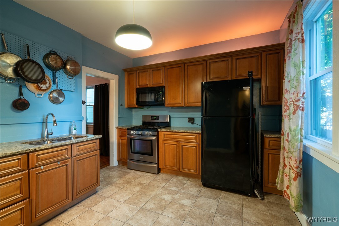 86 Garner Avenue Buffalo, NY 14213 - Photo 6 of 29