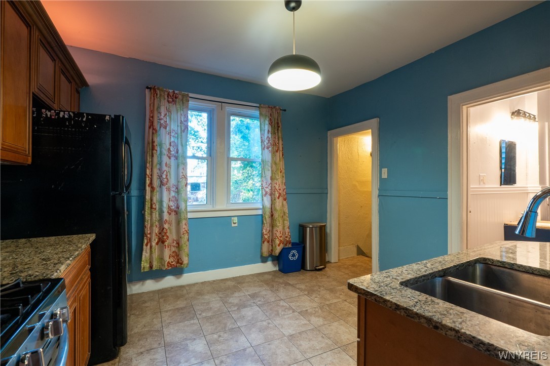 86 Garner Avenue Buffalo, NY 14213 - Photo 7 of 29