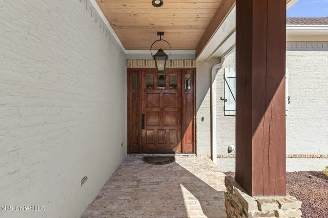 $929,900 | 167 Dogwood Trace, Brandon, MS 39042