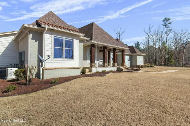 $929,900 | 167 Dogwood Trace, Brandon, MS 39042