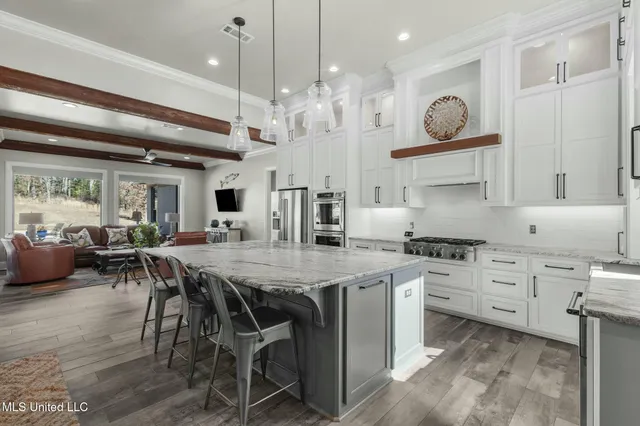 $929,900 | 167 Dogwood Trace, Brandon, MS 39042